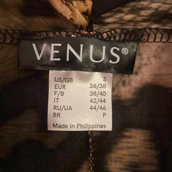 VENUS Dress Like NEW size S in allover animal print - Picture 2 of 7